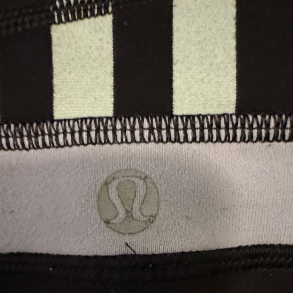 Lululemon Black womens yoga pants with Colorful Waistband, size 6 - Picture 2 of 5